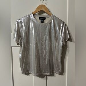 NWOT Bailey/44 crop top silver Metallic short sleeve light weight